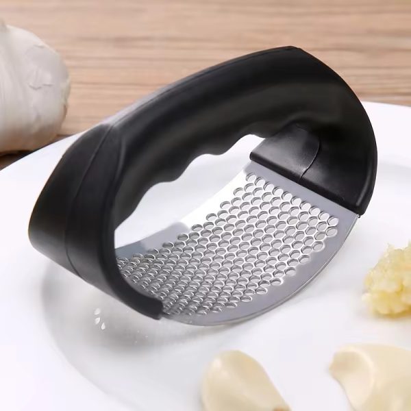 "Garlic Press Rocker – Stainless Steel Mincer & Crusher"