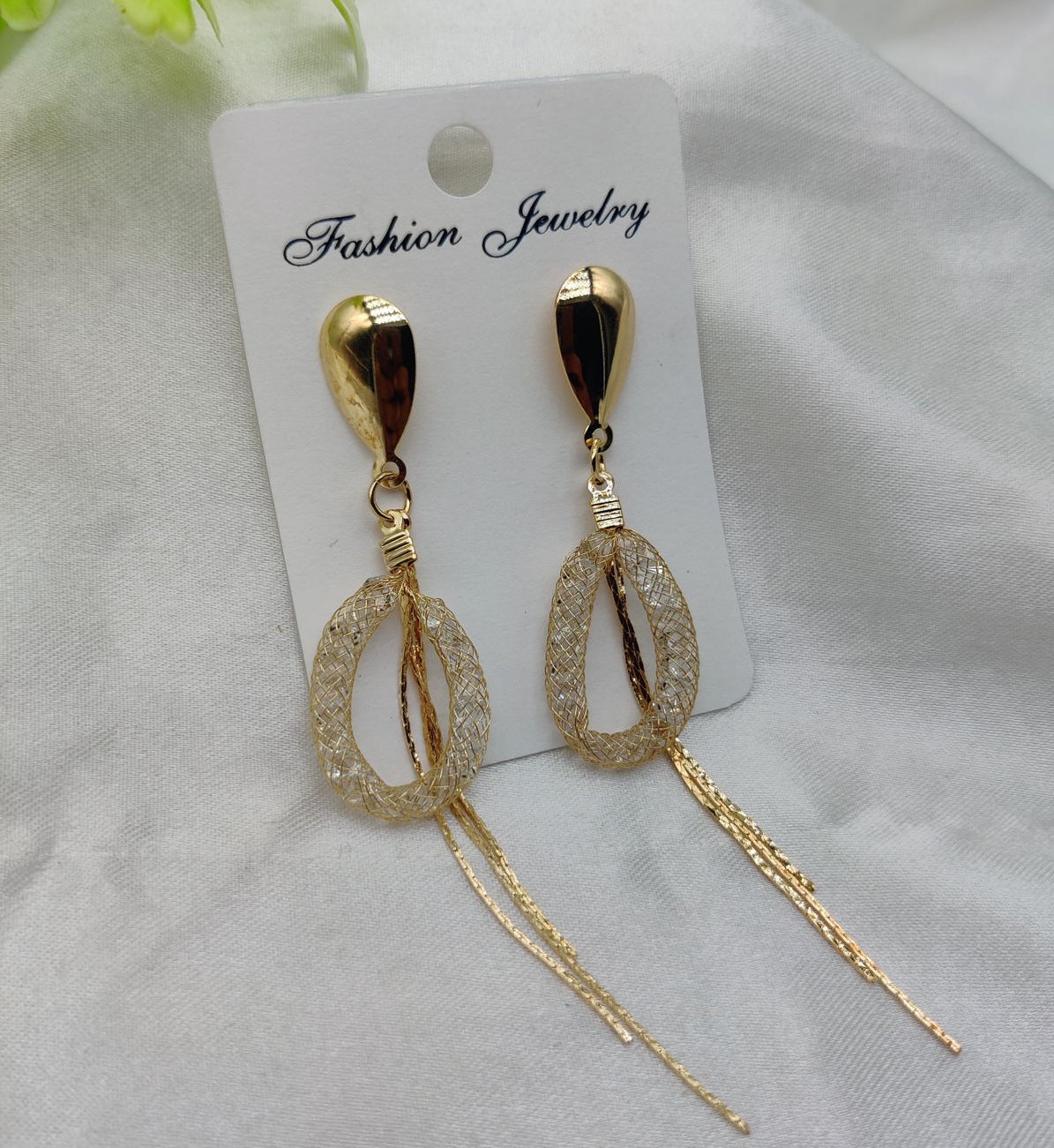 "Elegant Mesh Teardrop Dangling Earrings – For Girls & Women"