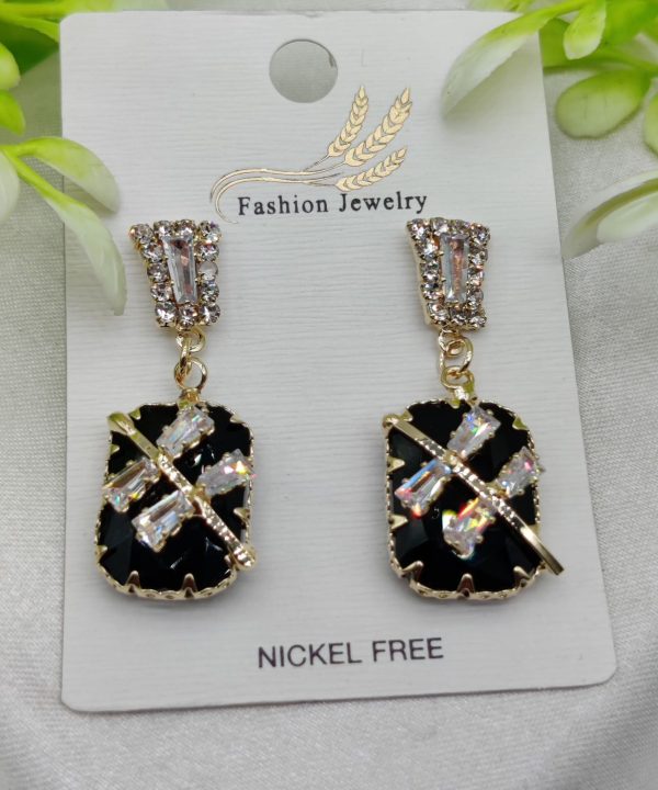 "Elegant Black Crystal Earrings with Rhinestone Accents – Nickel-Free"